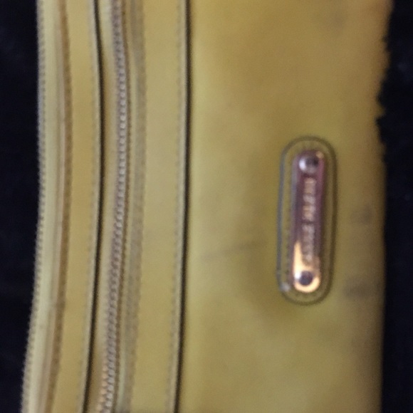 Wallet - Picture 1 of 1